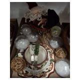 CHRISTMAS ORNAMENTS, DÉCOR