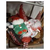 CHRISTMAS GNOMES AND DÉCOR