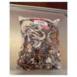 BAG OF ASSORTED COSTUME JEWELRY