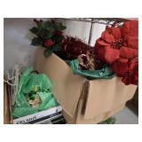 ASSORTED CHRISTMAS DÉCOR