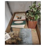 PAULA DEAN BOOK, MISC PLANTER