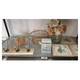 WALL DÉCOR, HOOKS, BASKET, VASE, MISC TILES