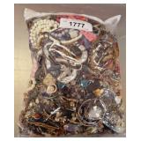 BAG OF ASSORTED COSTUME JEWELRY