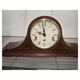 HOWARD MILLER KEY WIND MANTLE CLOCK 20IN