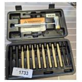 GUN TOOL KIT AND CLEANING