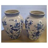 PR BLUE/WHITE DECORATIVE VASES