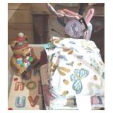 PILLOWFORT LINENS, BEAR, AND UNICORN LUNCH BOX