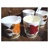 ROYAL SEALY FLOWER MOTIF CERAMIC CUP SET