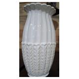 GODINGER DECORATIVE VASE