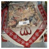 TABLE RUNNERS AND LINENS