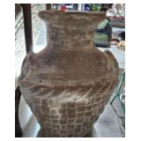 TERRACOTTA 14IN VASE 18IN