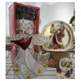 CHRISTMAS SNOW GLOBE, MUG SET