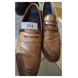 VINCE CAMUTO 13M LOAFERS