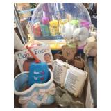 ASSORTED BABY TOYS AND Dï¿½COR