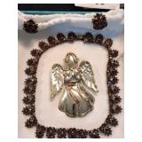 VINTAGE ST JOHN SWAVORSKI CRYSTAL NECKLACE AND