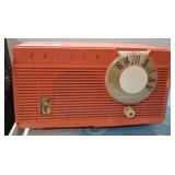 VINTAGE PHILCO RADIO