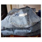 LEVI SIZE 34 JEANS