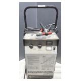 SCHUMACHER ELECTRIC FAST CHARGER, STARTER AND