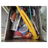 GROUP OF TILE AND MASON TOOLS