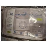 STANDARD - QUEEN PILLOW