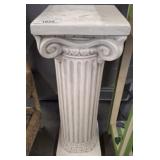 CHALK STYLE COLUMN FERN STAND