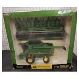 JOHN DEERE COMBINE DIE CASR4 ERTL MODEL