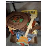 KIDS TOYS AND PLATE SETS