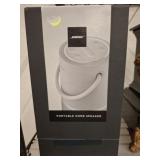 BOSE PORTABLE SPEAKER