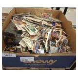 SPORTS COLLECTOR CARDS ASSORTED