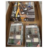 2 PACK FLASH LIGHT AND DREMEL TOOLS