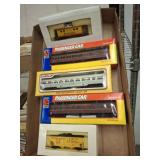 HO SCALE TRAIN CARS