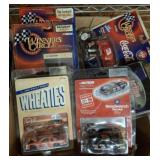 MINIATURE DIE CAST DALE EARNHARDT