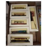 HO SCALE TRAIN CARS