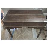 SPINET DESK