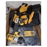 DEWALT 12V IMPACT BATTERY, CHARGER AND BAG