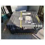 PELICAN 1690 CASE WITH RATCHET STRAPS