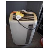 DELONGHI PORTABLE AC UNIT