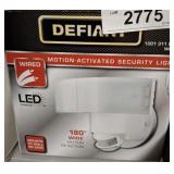 DEFIANT MOTION SECURITY LIGHT