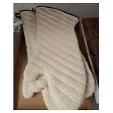 4 PC COMMERCIAL OVEN MITS