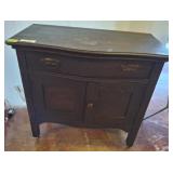 SMALL WASH STAND