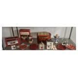 GROUP OF CHRISMTAS DECOR, ORNAMENTS, MISC