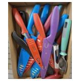 CARVING KNIFE SET WITH PROTECTIVE SLEEVES