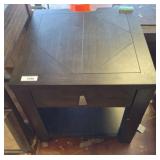 END TABLE WITH POWER BAR