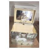 UNICORN DRESSER BOX MUSCIAL, DRESSER BOX