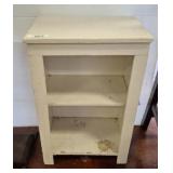 VINTAGE SMALL END TABLE