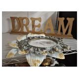 DREAM AND WALL DECOR