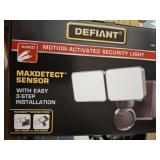 DEFIANT MOTION SECURITY LIGHT