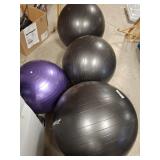 4 EXERCISE BALLS