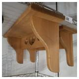 2 PC HEART SHELVES 18IN
