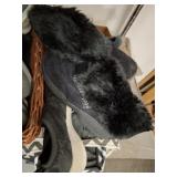 ASSORTED LADYS SHOES